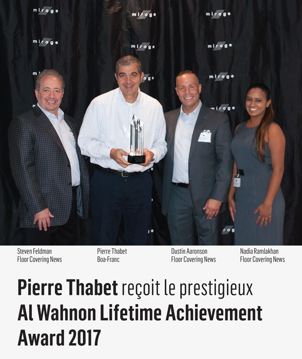 Pierre Thabet recevant le Al Wahnon Lifetime Achievement Award 2017